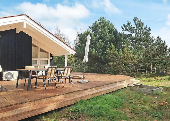 8 Person In Laeso-by Traum *